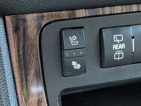 Used 2014 GMC Acadia Denali AWD/4WD image 27