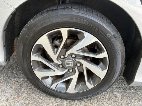 Used 2017 Honda Civic EX image 15