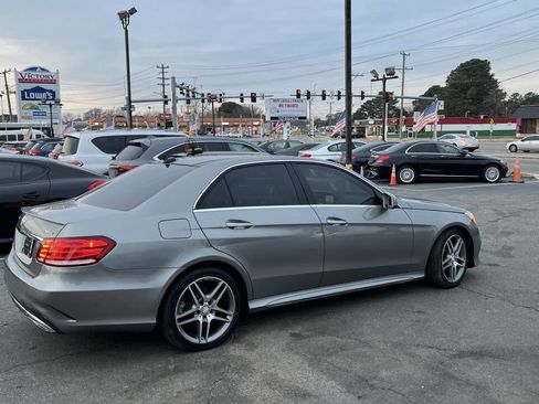 Used 2015 Mercedes-Benz E 350 4MATIC Sedan image 8