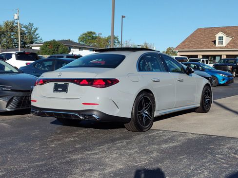 Used 2025 Mercedes-Benz E 350 Sedan image 31