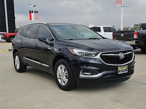 Used 2020 Buick Enclave Essence w/ Sound and Sites Package image 3