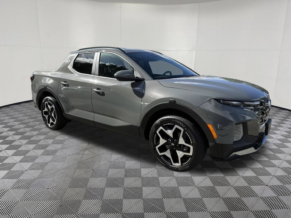 Used 2024 Hyundai Santa Cruz Limited AWD/4WD image 3
