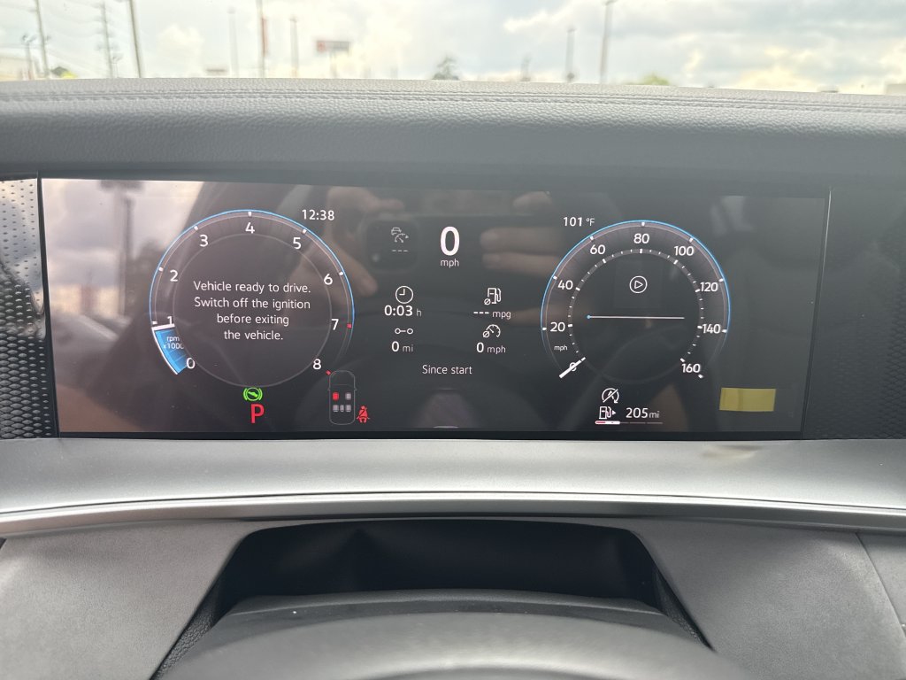 New 2026 Volkswagen Tiguan SE R-Line FWD image 17