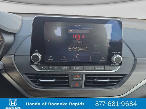 Used 2023 Nissan Altima 2.5 SV FWD image 21
