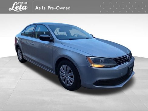 Used 2011 Volkswagen Jetta 2.0L Base image 8