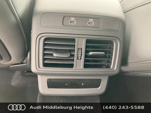 Used 2025 Audi Q5 Premium Plus AWD/4WD image 31