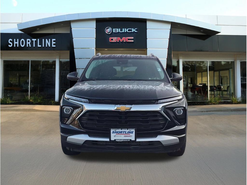 Used 2026 Chevrolet TrailBlazer LT AWD/4WD image 8