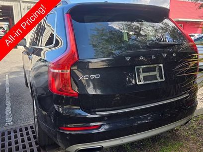 Used 2016 Volvo XC90 T6 Momentum w/ Momentum Plus Package