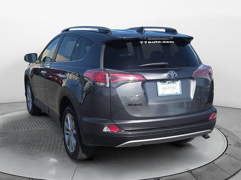 Used 2018 Toyota RAV4 Limited w/ Carpet Mat Package FWD image 3