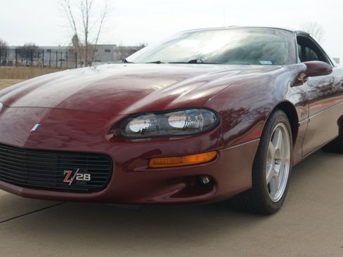 Used 2000 Chevrolet Camaro Z28 w/ Preferred Equipment Group 2 image 3