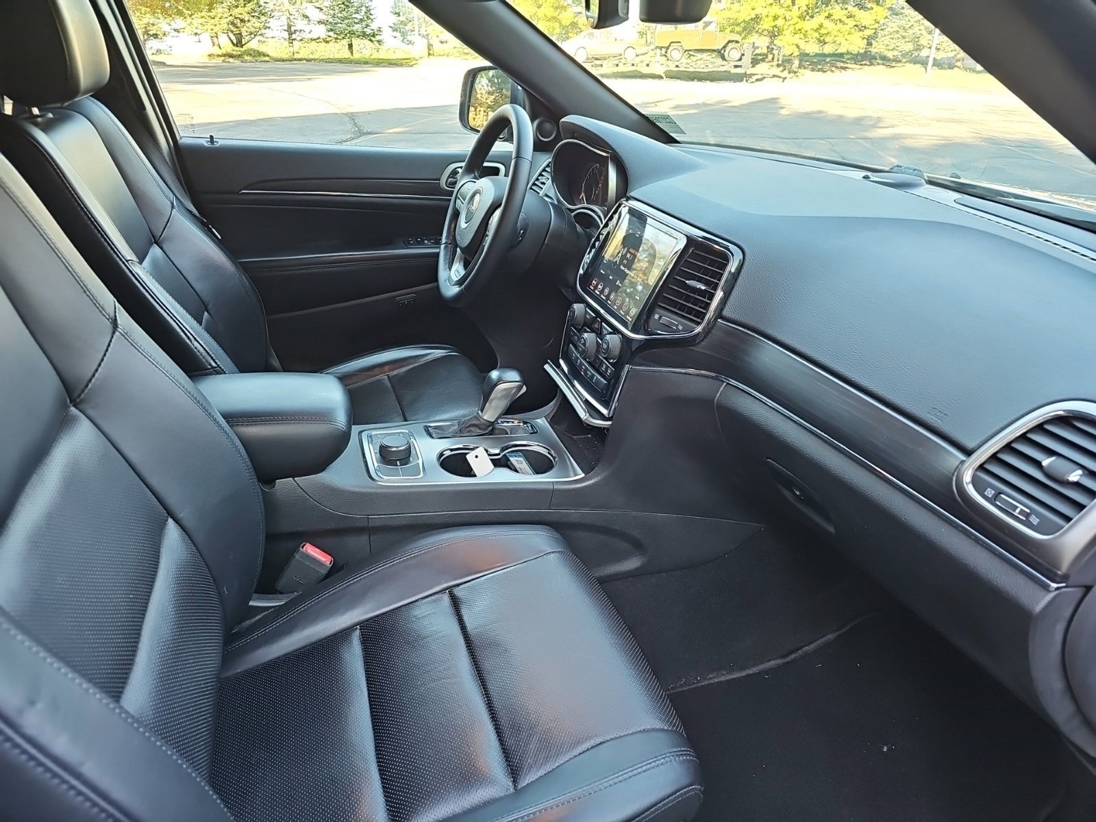 Used 2020 Jeep Grand Cherokee Limited w/ Luxury Group II AWD/4WD image 10