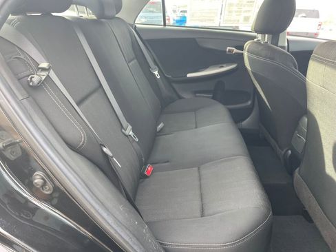 Used 2013 Toyota Corolla S image 16