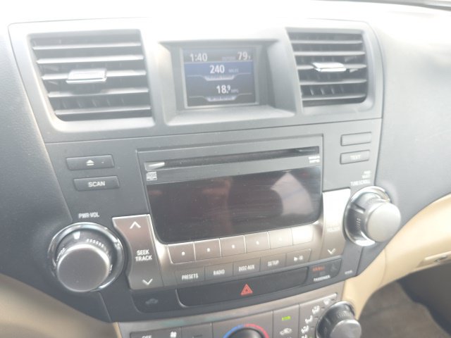 Used 2011 Toyota Highlander 2WD w/ Tech Pkg image 21