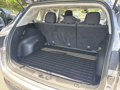 Used 2018 Jeep Compass Sport AWD/4WD image 12