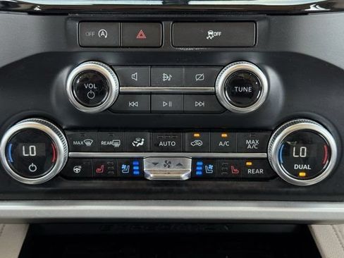 Used 2024 Ford Expedition Max Limited AWD/4WD image 20