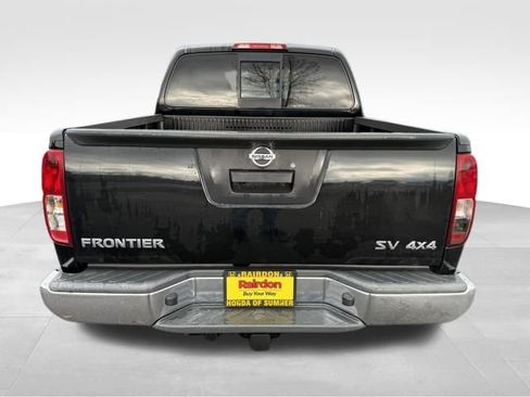 Used 2019 Nissan Frontier SV image 7