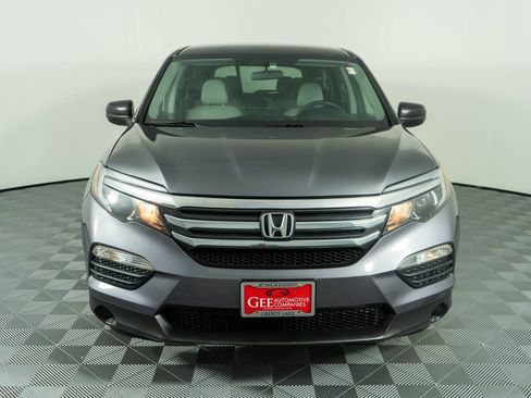 Used 2016 Honda Pilot LX image 2