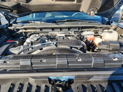 Used 2024 Chevrolet Silverado 2500 Custom w/ Custom Value Package image 35