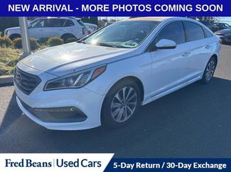 Used 2016 Hyundai Sonata Sport w/ Option Group 02 video 3