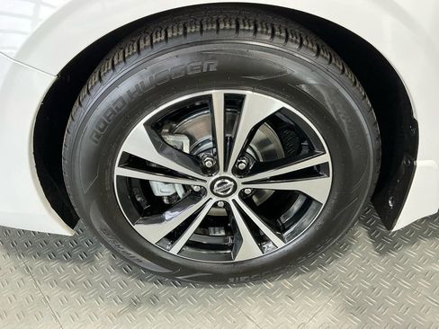 Used 2022 Nissan Sentra SV image 32