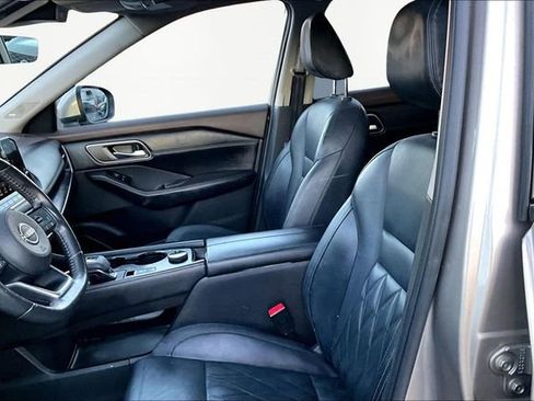 Used 2022 Nissan Rogue Platinum w/ Head-Up Display Package image 15