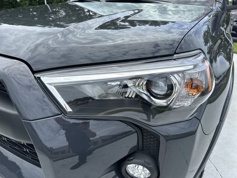 Used 2024 Toyota 4Runner SR5 Premium w/ Moonroof Package AWD/4WD image 6