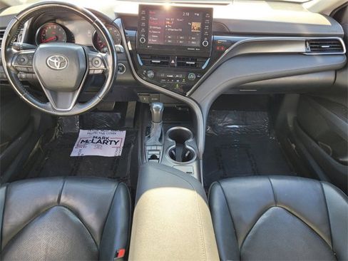 Used 2023 Toyota Camry XSE image 11