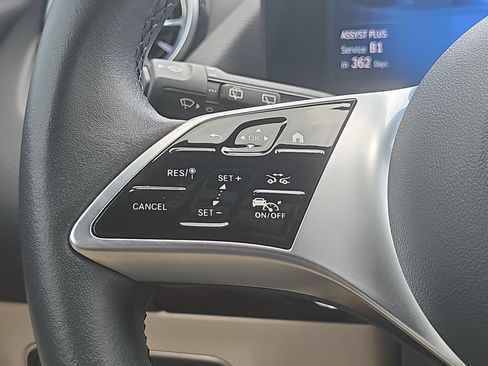 Used 2025 Mercedes-Benz GLA 250 image 17