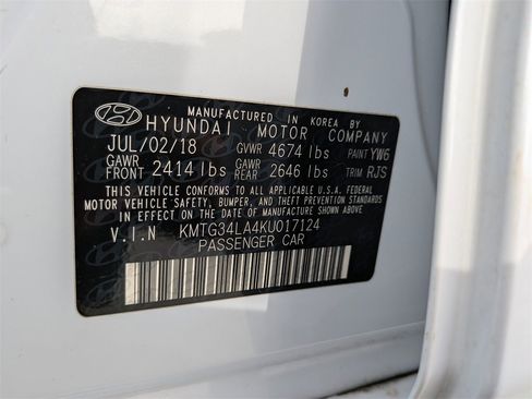 Used 2019 Genesis G70 2.0T Advanced w/ Elite Package image 30