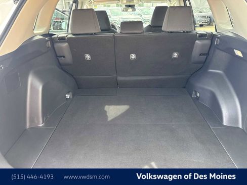 Used 2025 Toyota RAV4 XLE image 19