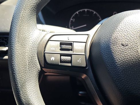 Certified 2024 Honda HR-V LX image 19