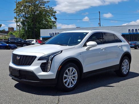 Used 2023 Cadillac XT4 Luxury FWD image 3