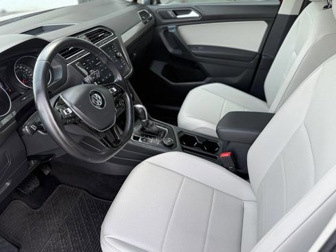 Used 2019 Volkswagen Tiguan SE AWD/4WD image 10