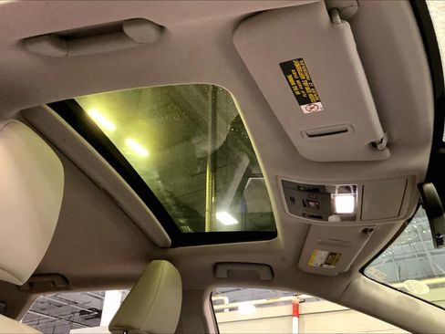 Used 2020 Lexus RX 350L Premium w/ Premium Package image 14