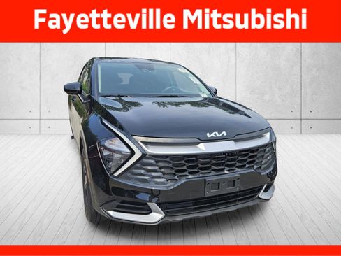 Used 2023 Kia Sportage LX AWD/4WD image 4