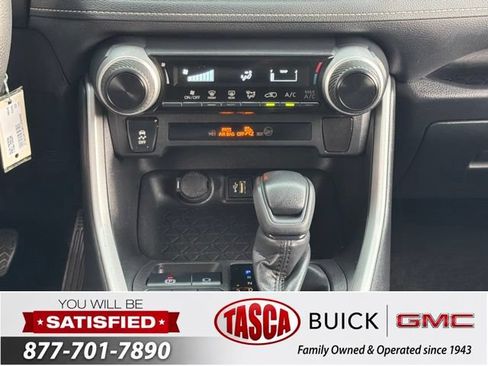 Used 2023 Toyota RAV4 LE FWD image 20