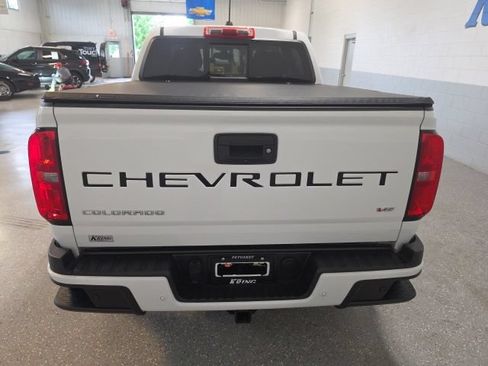 Used 2021 Chevrolet Colorado Z71 AWD/4WD image 4