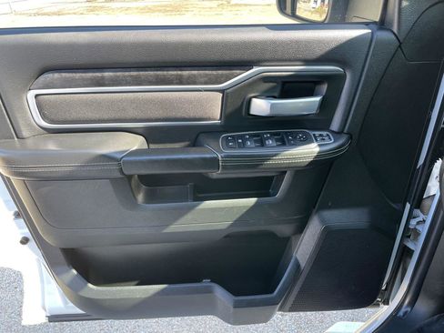 Used 2024 RAM 3500 Big Horn image 31