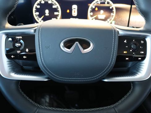 Certified 2025 INFINITI QX80 Sensory image 50