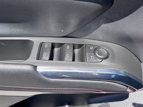 Used 2024 Chevrolet Traverse Z71 AWD/4WD image 19