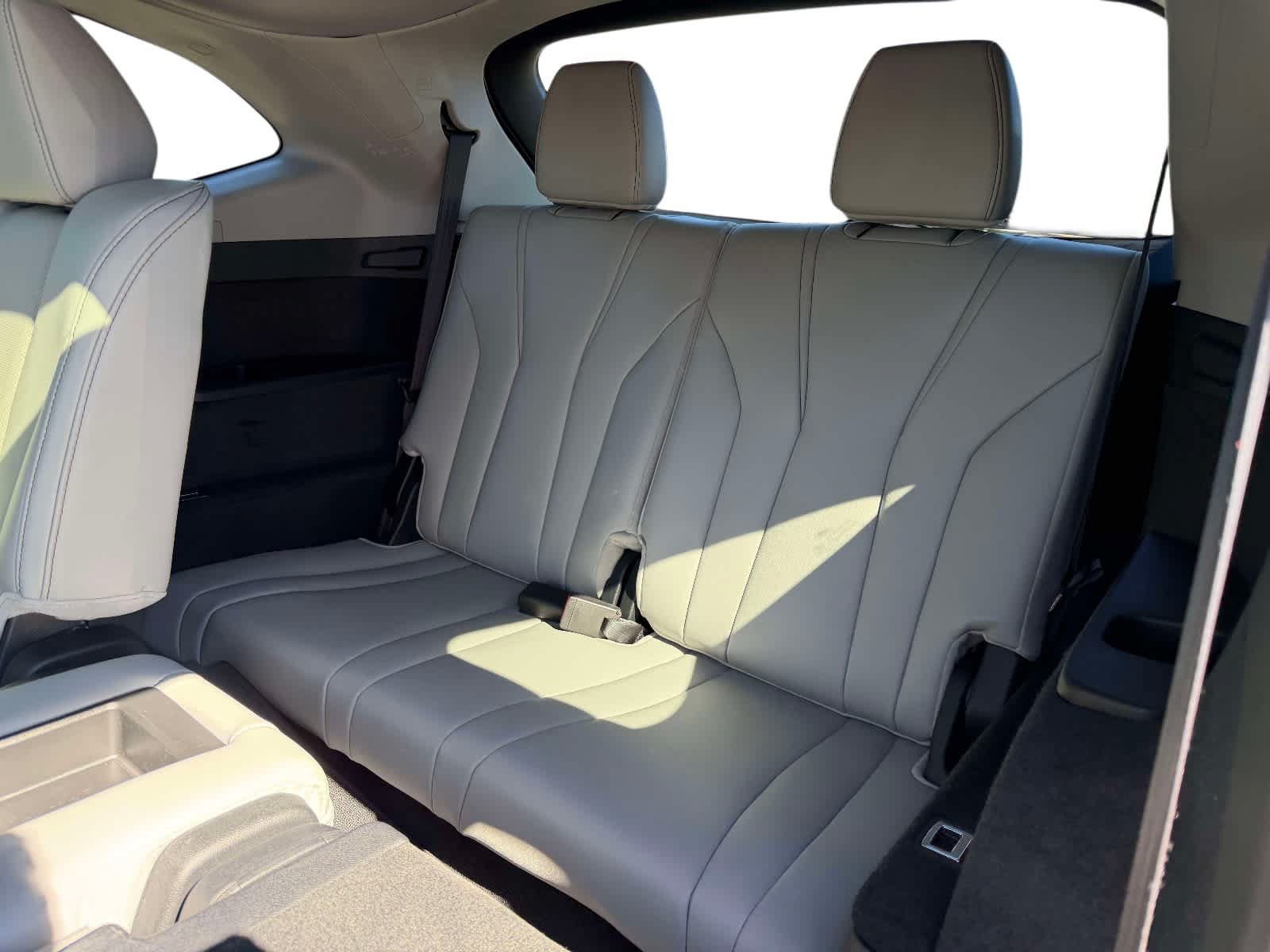 Used 2024 Acura MDX w/ Technology Package AWD/4WD image 14