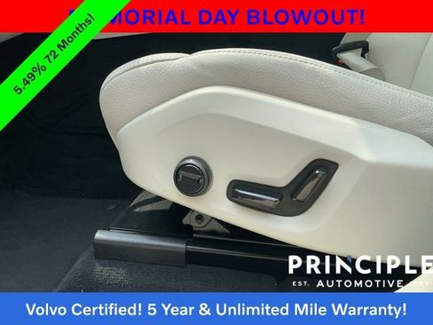 Certified 2023 Volvo XC60 B5 Plus w/ Climate Package AWD/4WD image 32