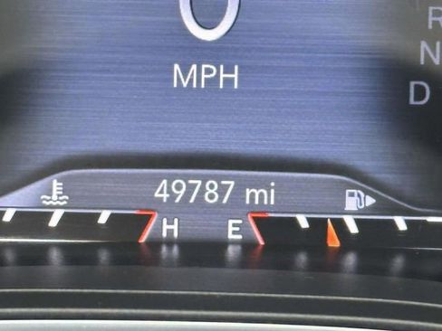 Used 2023 Jeep Cherokee Altitude Lux AWD/4WD image 14