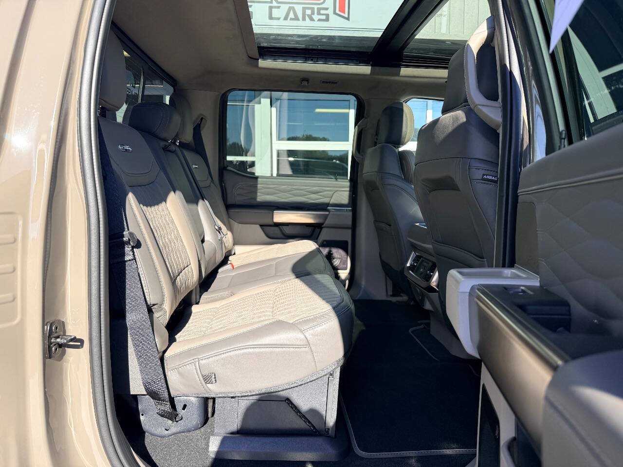 Used 2027 Ford F450 Platinum w/ Platinum Plus Package AWD/4WD image 42