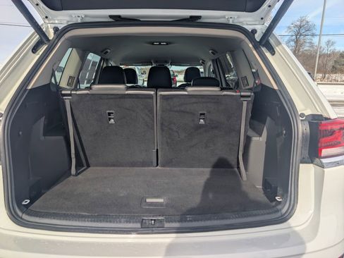 Used 2024 Volkswagen Atlas SE image 27