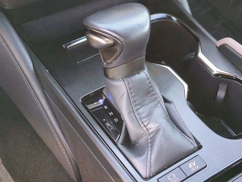 Used 2024 Lexus ES 300h 300h image 27