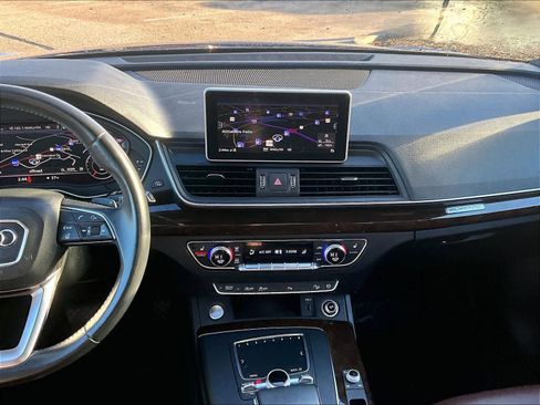 Used 2018 Audi Q5 2.0T Premium Plus w/ Premium Plus Package image 18