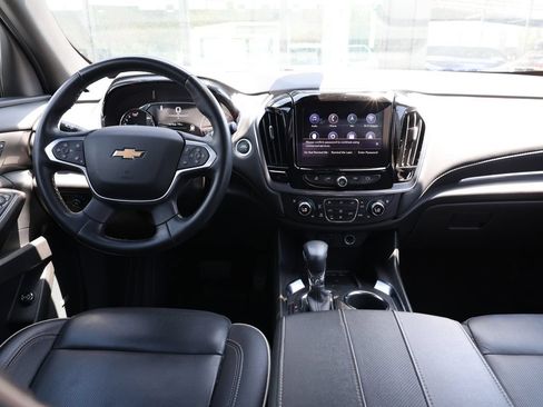 Used 2023 Chevrolet Traverse Premier FWD image 26