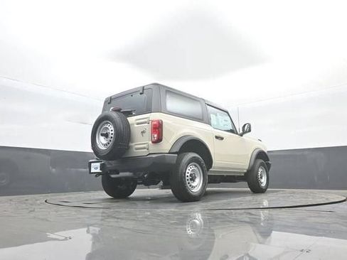 New 2026 Ford Bronco 2-Door AWD/4WD image 32