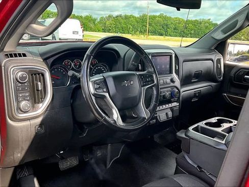 Used 2021 Chevrolet Silverado 1500 RST w/ Z71 Off-Road Package AWD/4WD image 18